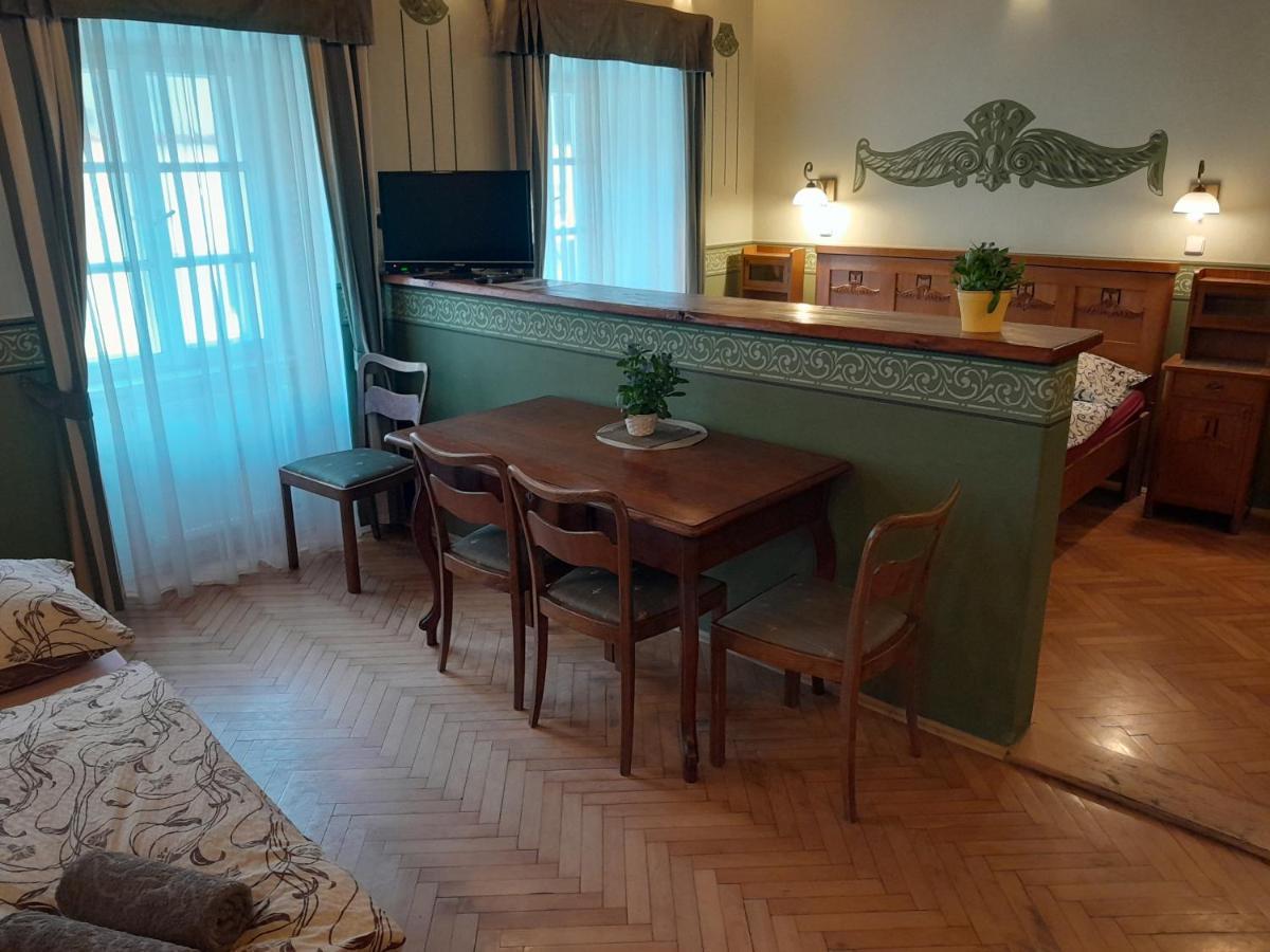Apartments Kajovska 63 Чески-Крумлов Экстерьер фото