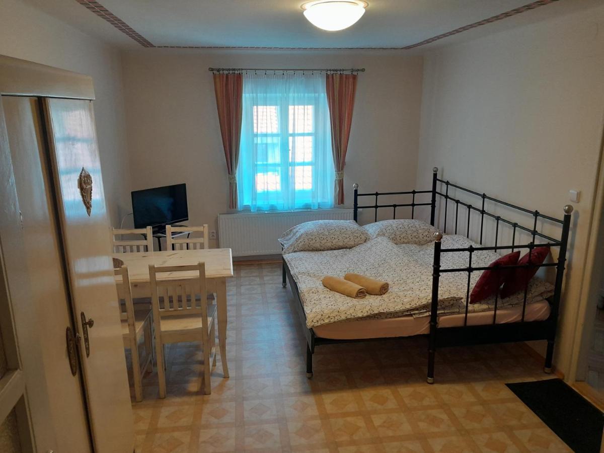Apartments Kajovska 63 Чески-Крумлов Экстерьер фото